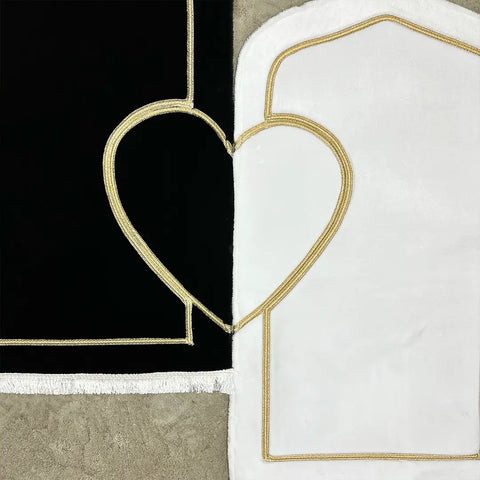 Kalpli Çift Seccadesi (Siyah & Beyaz)